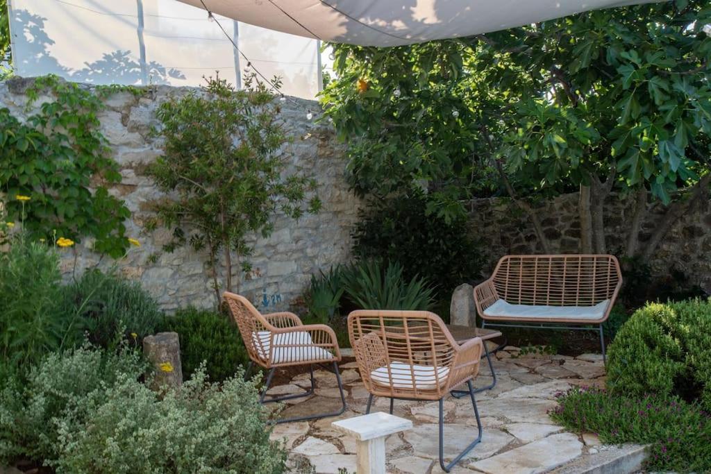 Stone House Kula Milica Villa Mala Cista Exterior foto